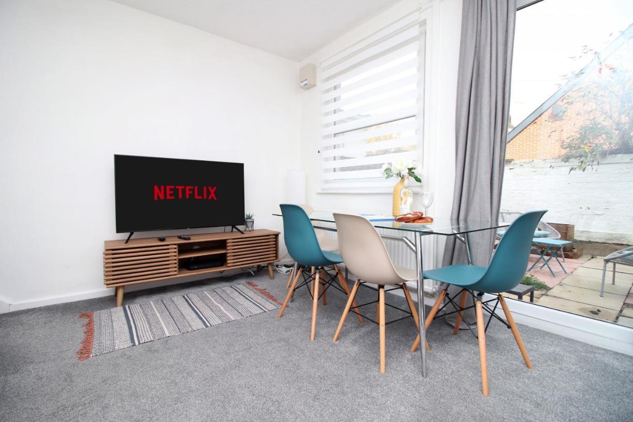 K Suites - Selkirk Street Cheltenham Bagian luar foto