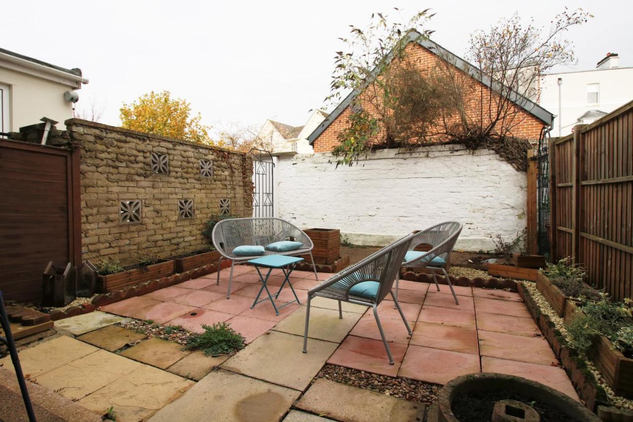 K Suites - Selkirk Street Cheltenham Bagian luar foto